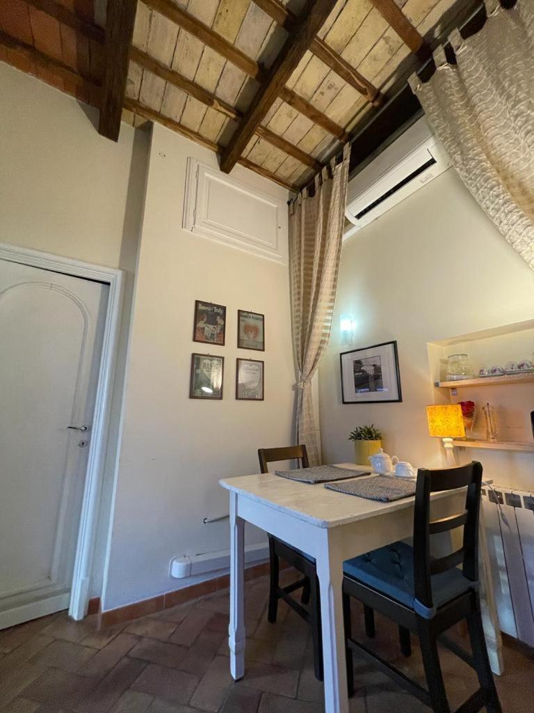Boutique Grifone Lägenhet Rom Rum bild